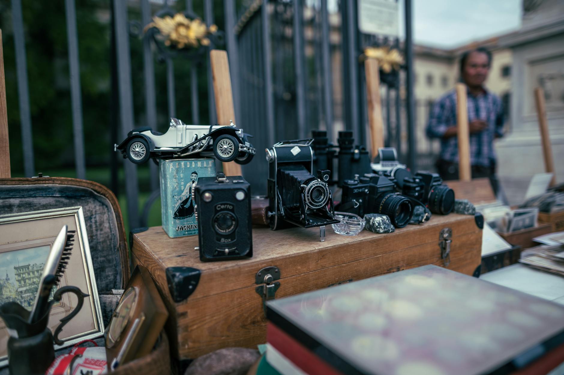 Feira da Ladra flea market in Lisbon with antiques and vintage items