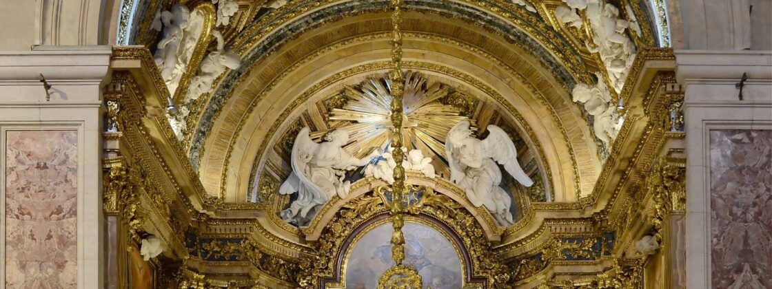Gilded Chapel of St John the Baptist in Igreja de Sao Roque with lapis lazuli columns and mosaic altarpiece